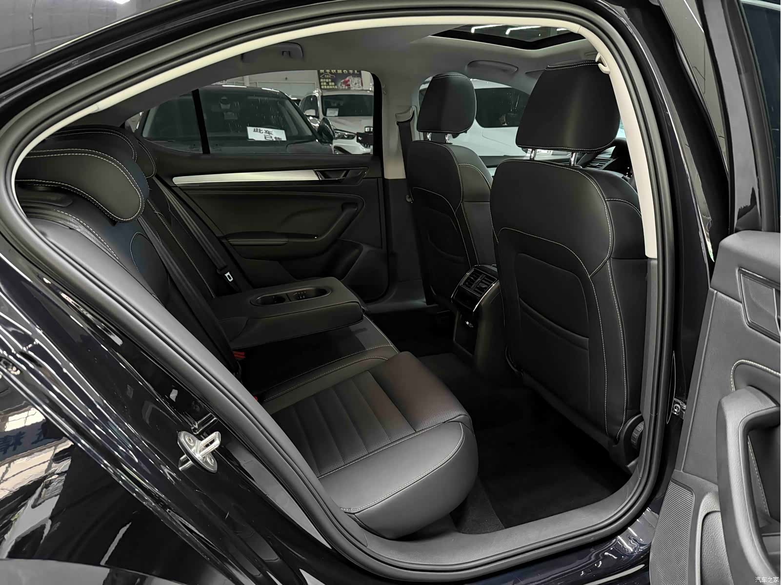 Skoda Superb, 2022 15