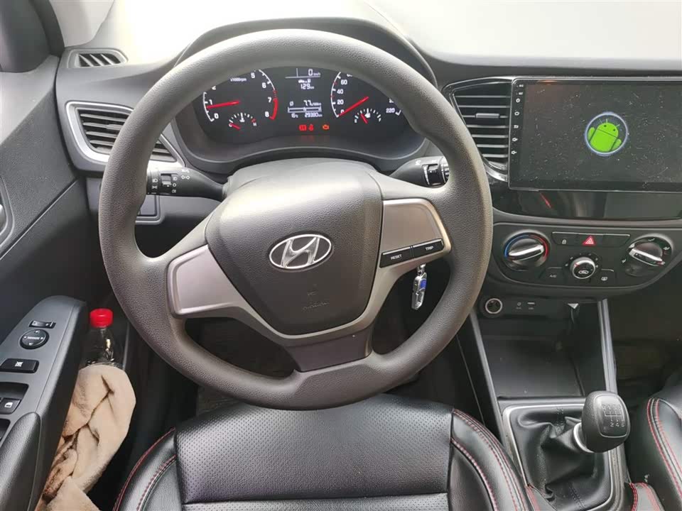 Hyundai Accept