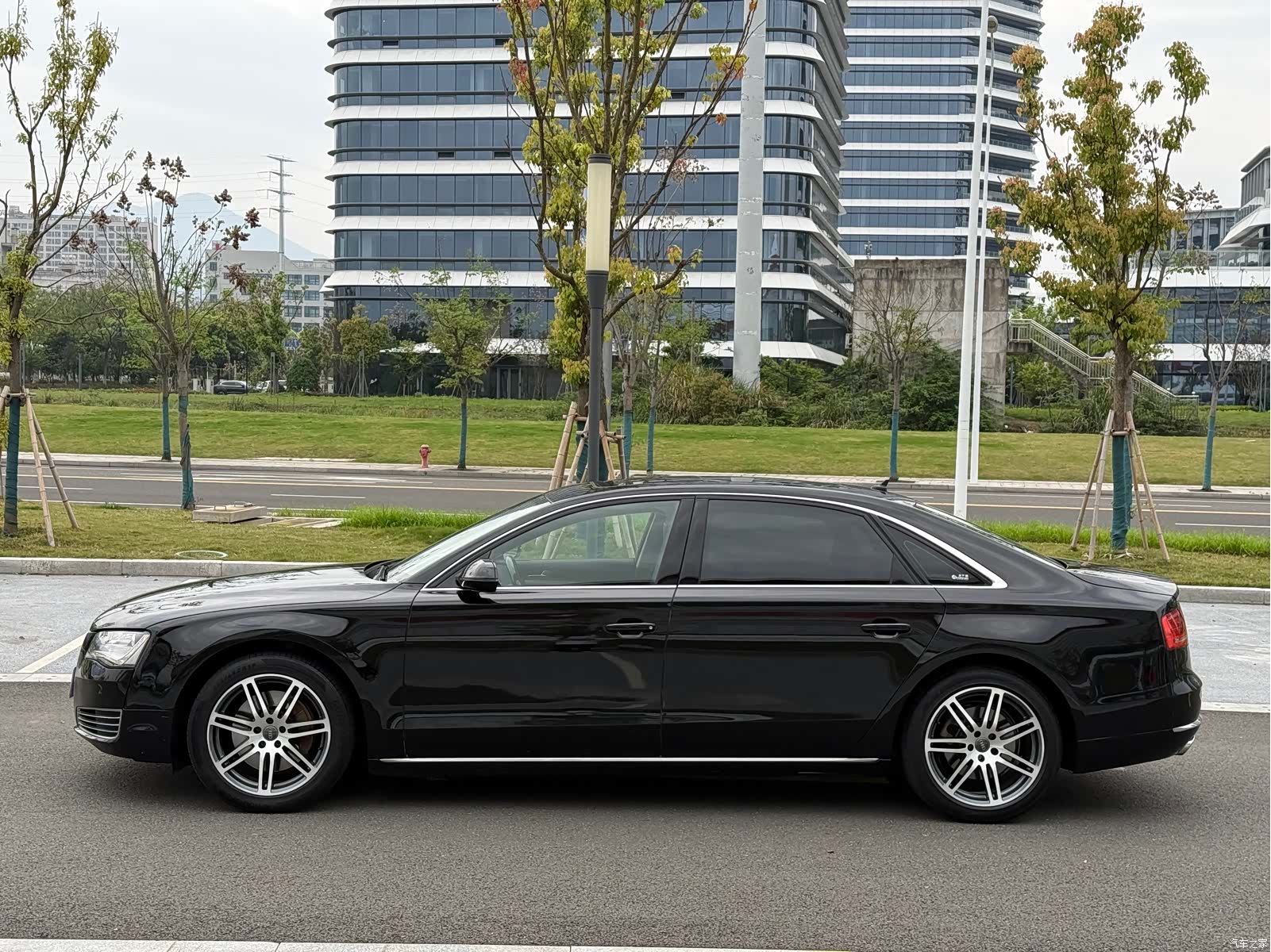Audi A8L, 2013 4