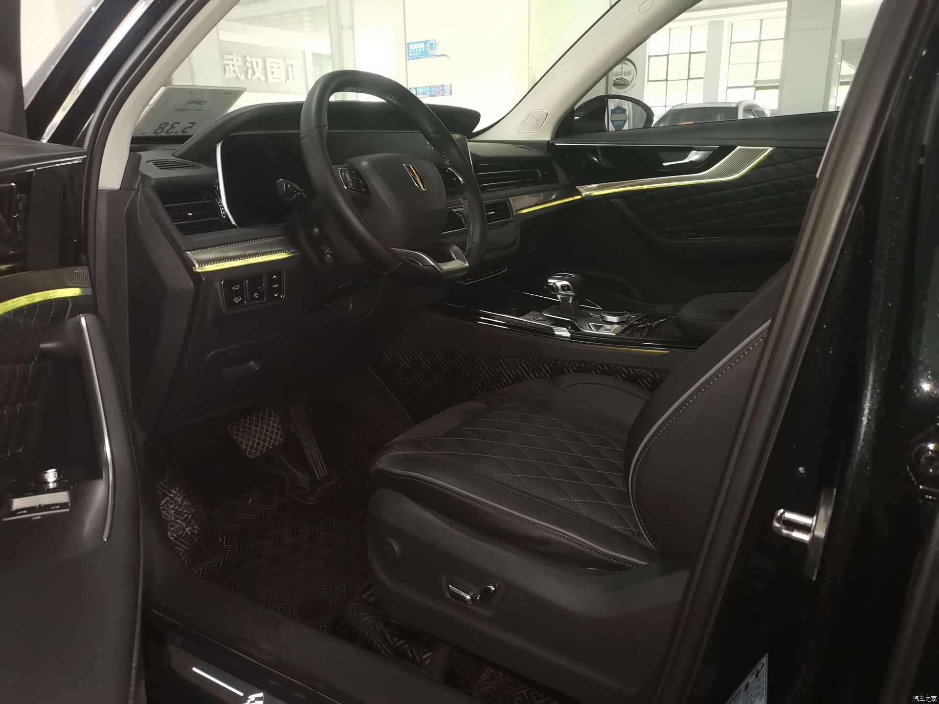Hongqi HS5, 2021 7