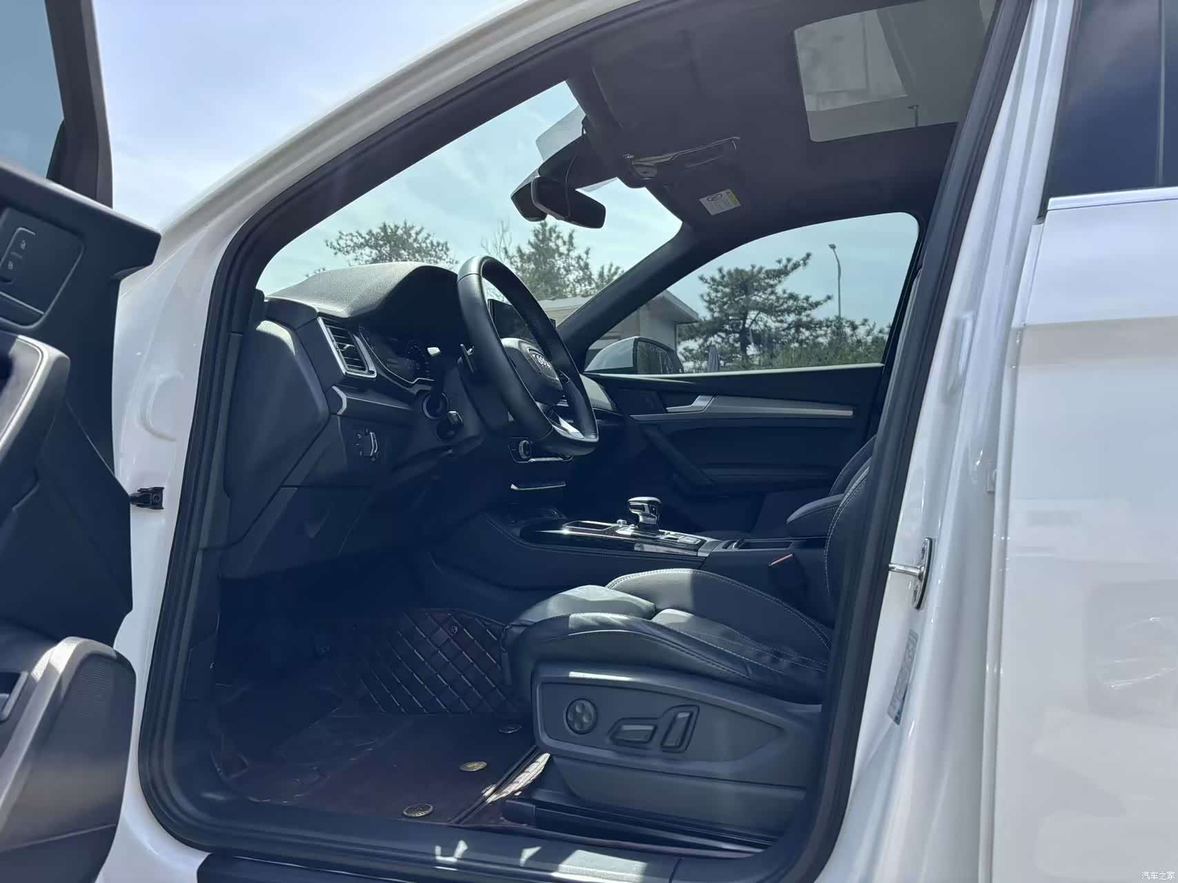 Audi Q5L, 2021 4