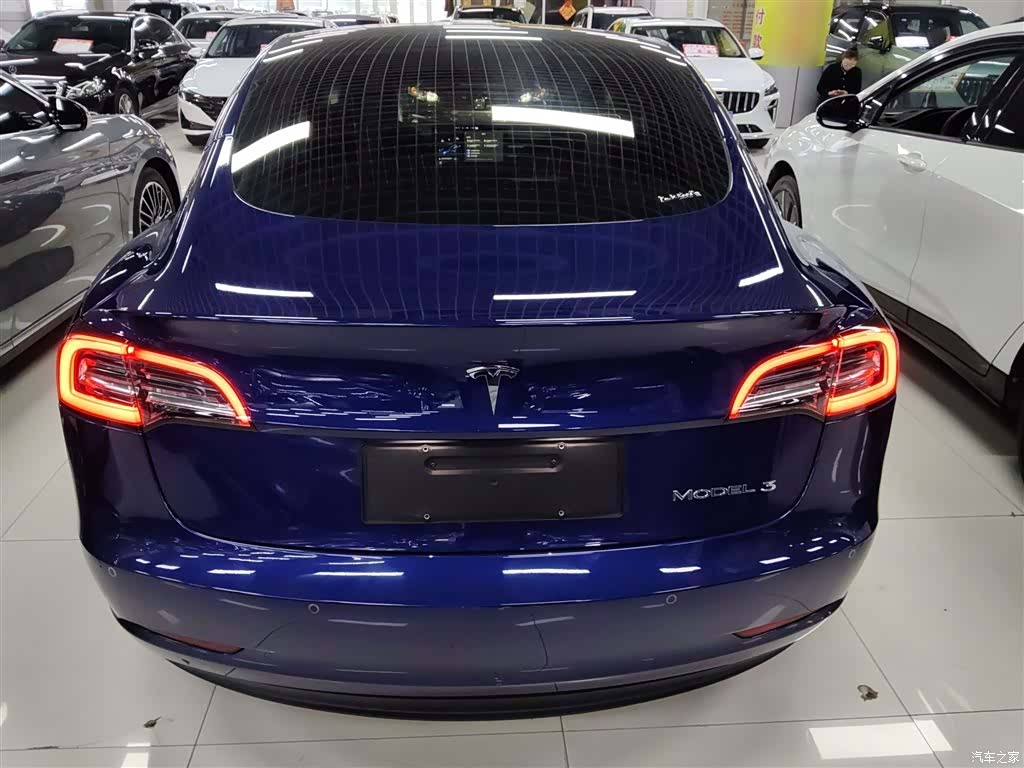 Tesla Model 3, 2020 6