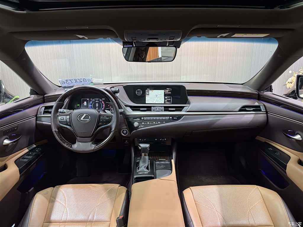 Lexus ES, 2021 6