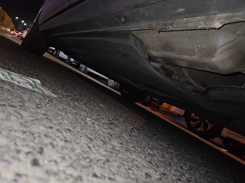 Volkswagen T-ROC exploring Songs