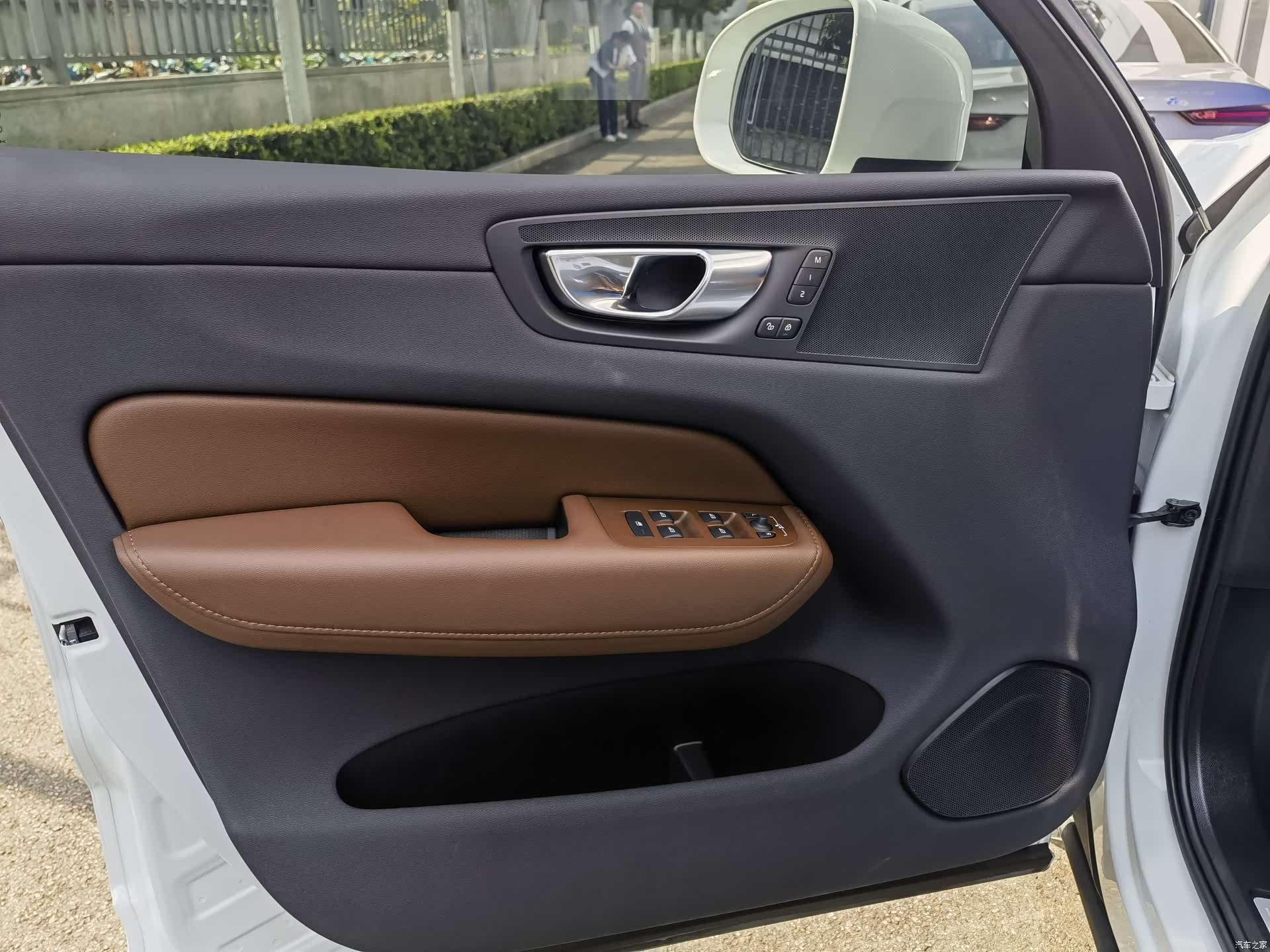 Volvo XC60, 2022 4