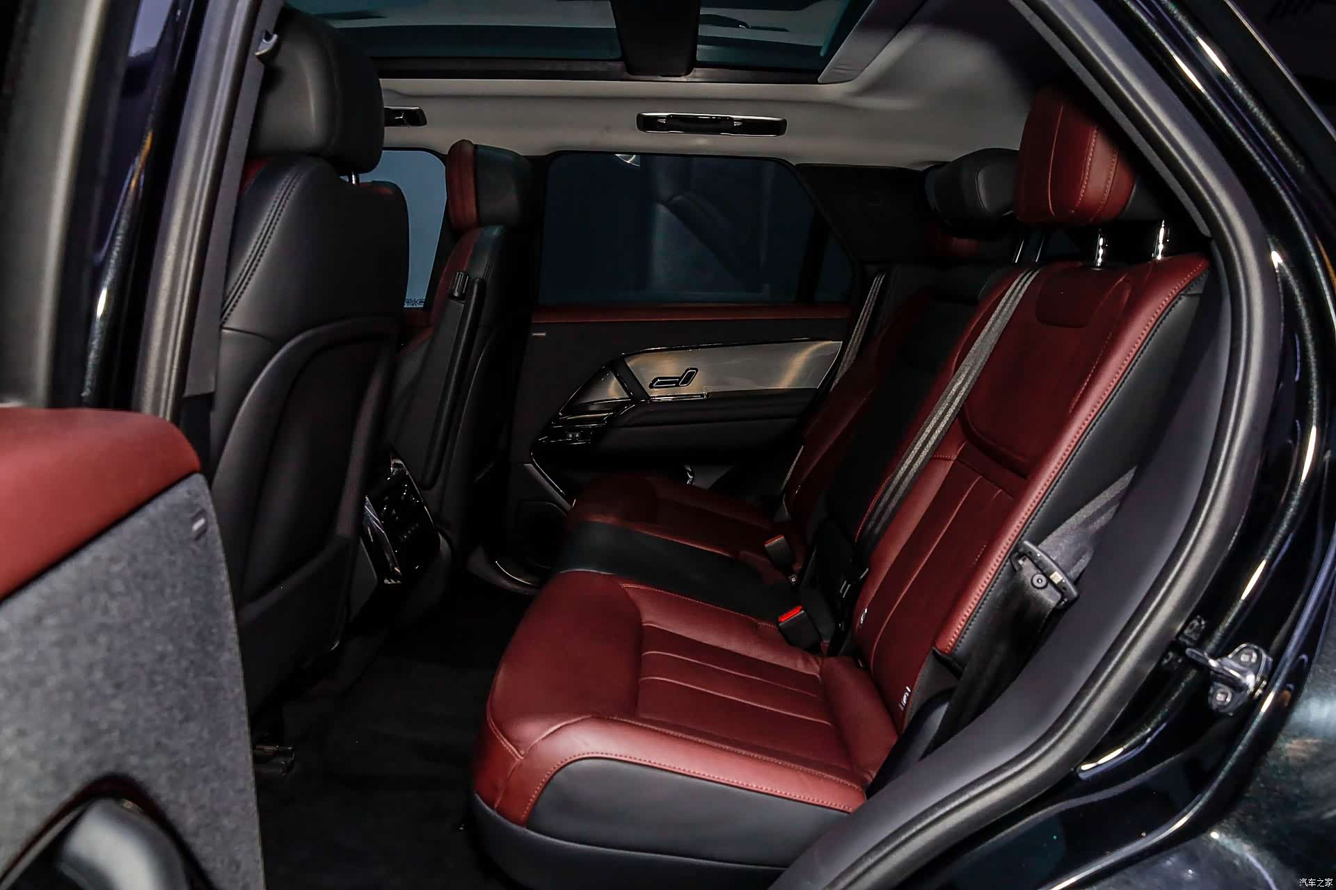 Land Rover Range Rover, 2024 14