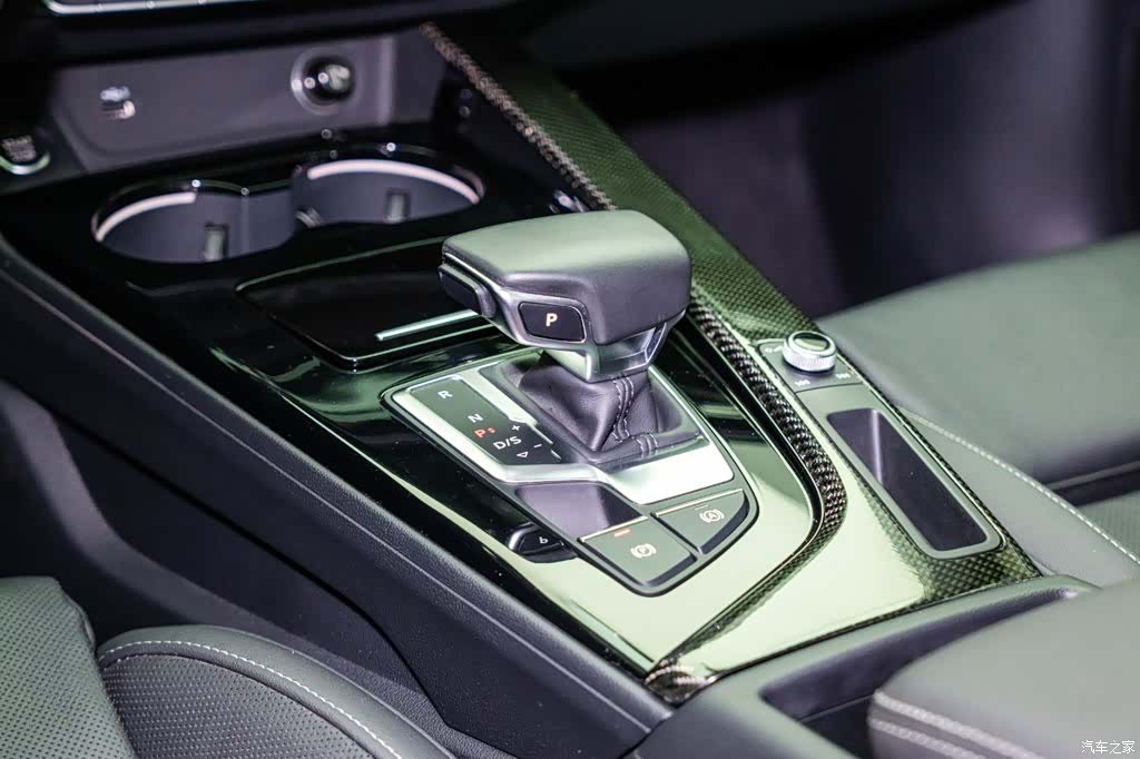 Audi A4L, 2021 17