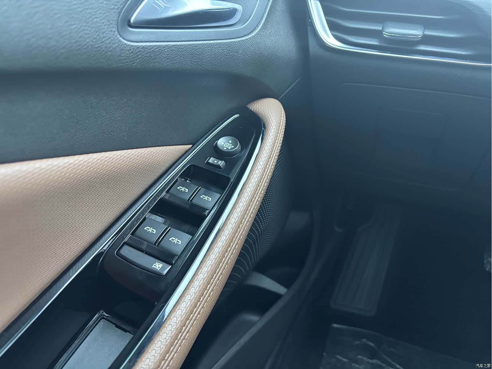 Buick Verano, 2022 22