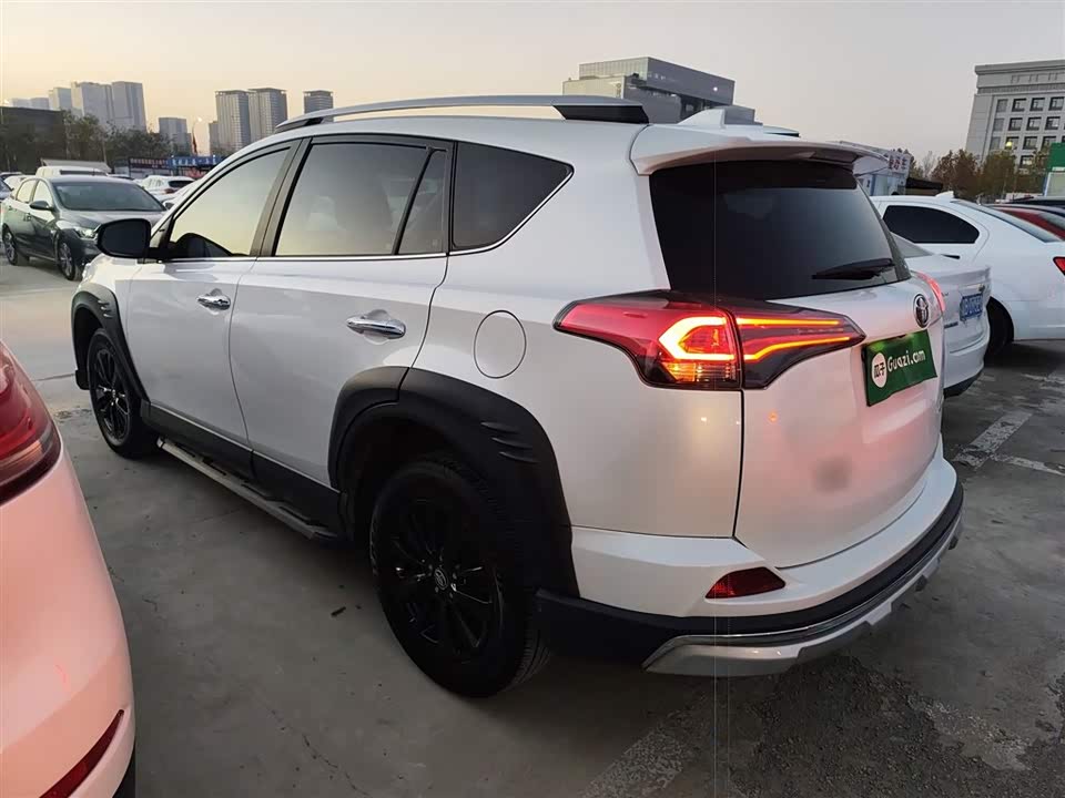 Toyota RAV4 Rongfang