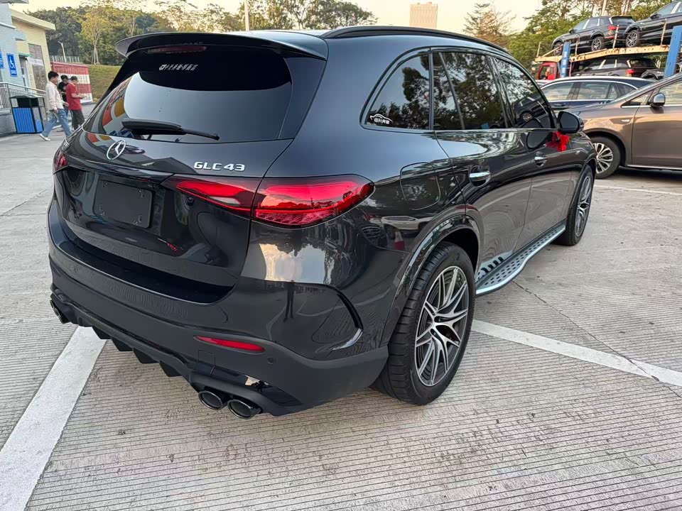 Mercedes-Benz GLC AMG
