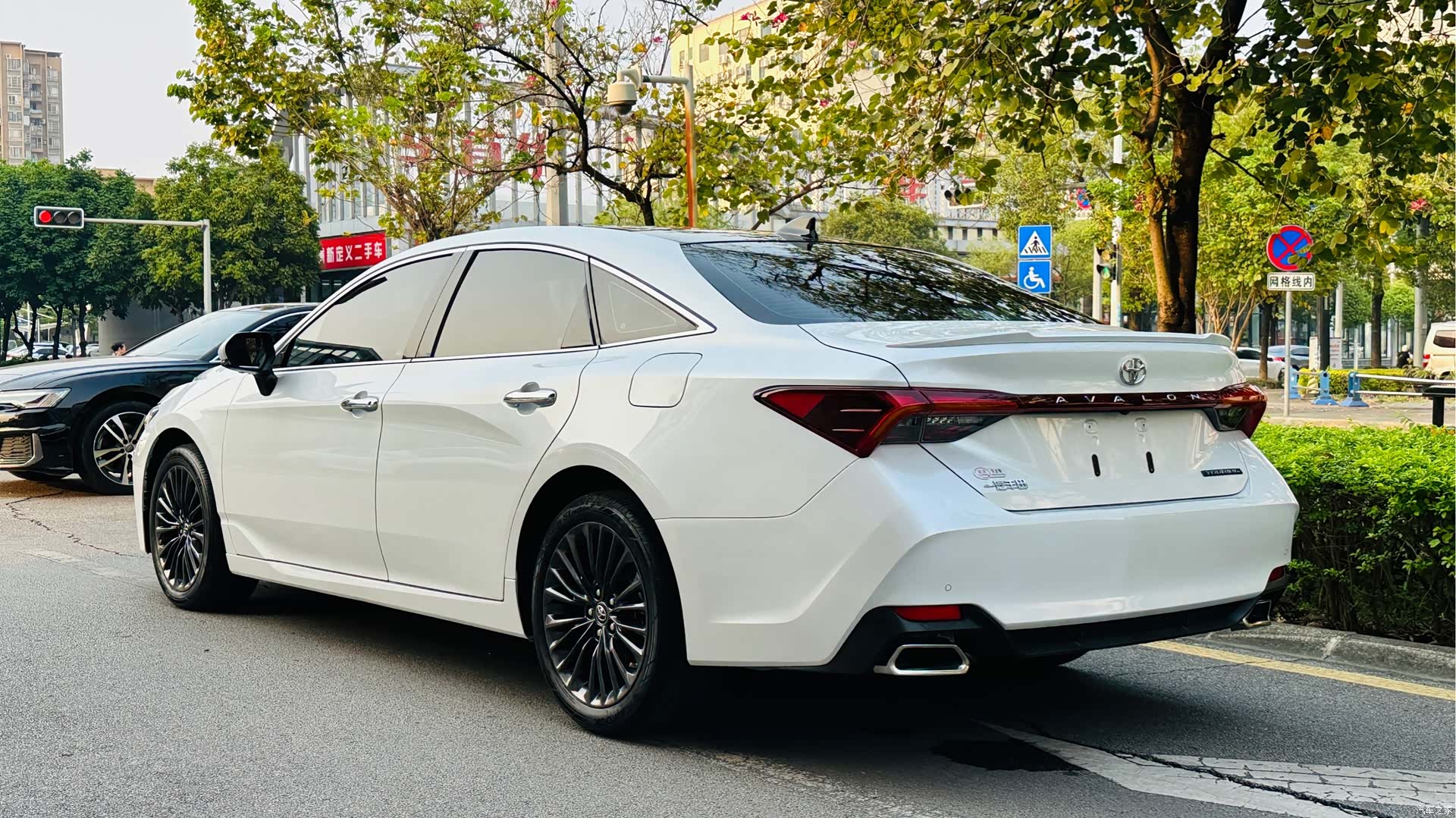 Toyota Avalon, 2023 9