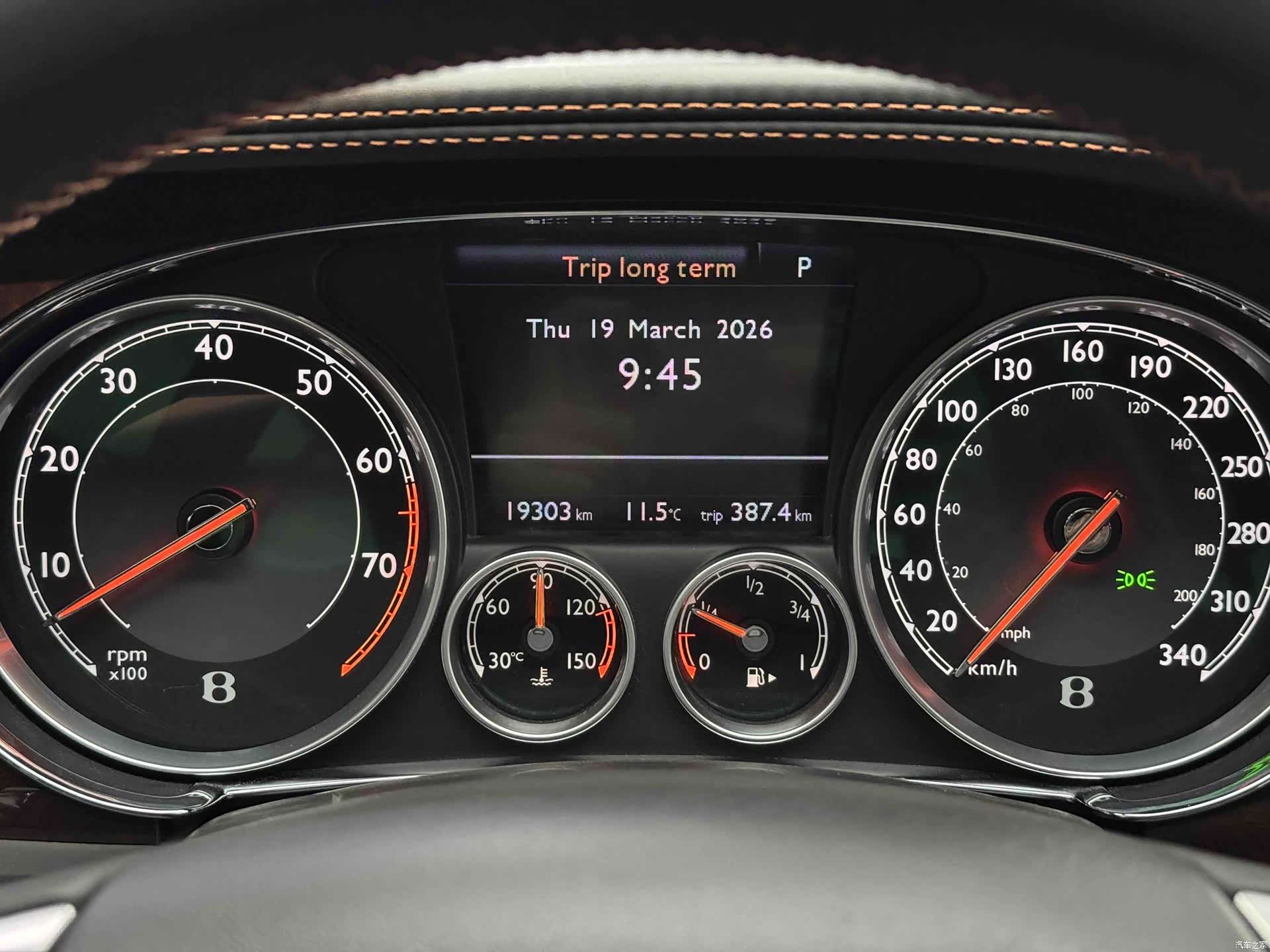Bentley Continental GT, 2017 11