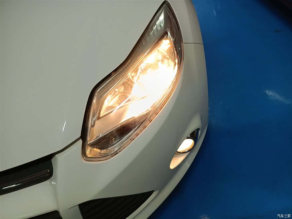 Ford Focus, 2014 18
