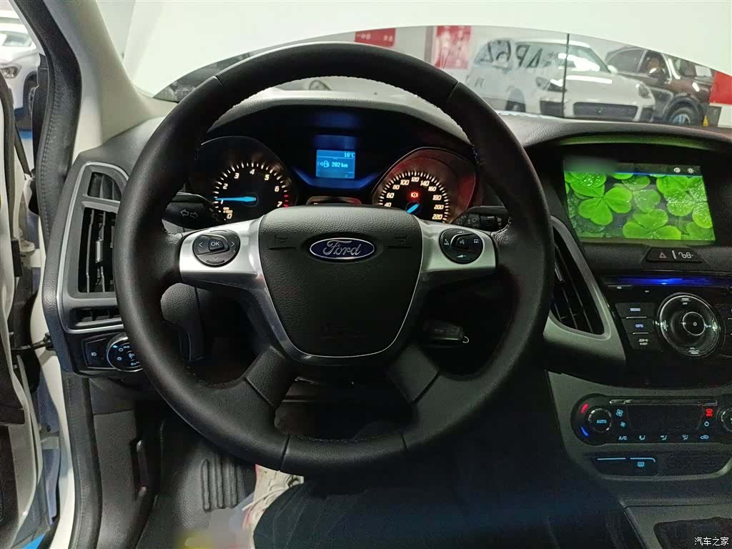 Ford Focus, 2014 7