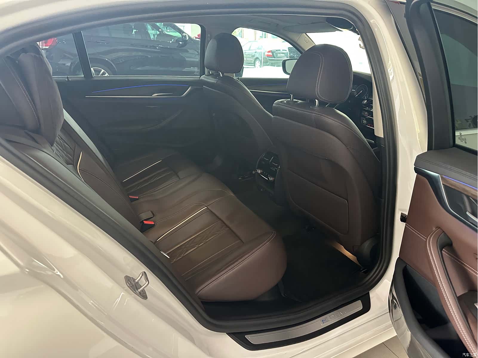 BMW 5 Series, 2019 все фото