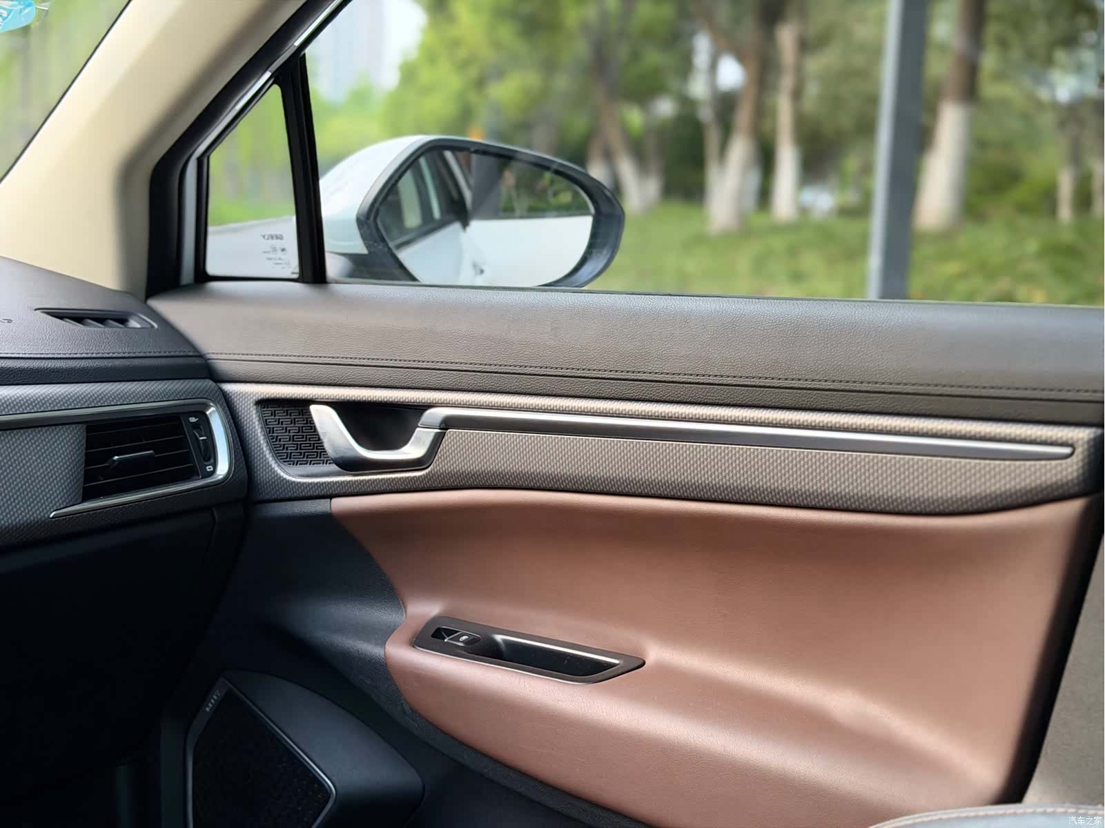 Geely Emgrand, 2018 25
