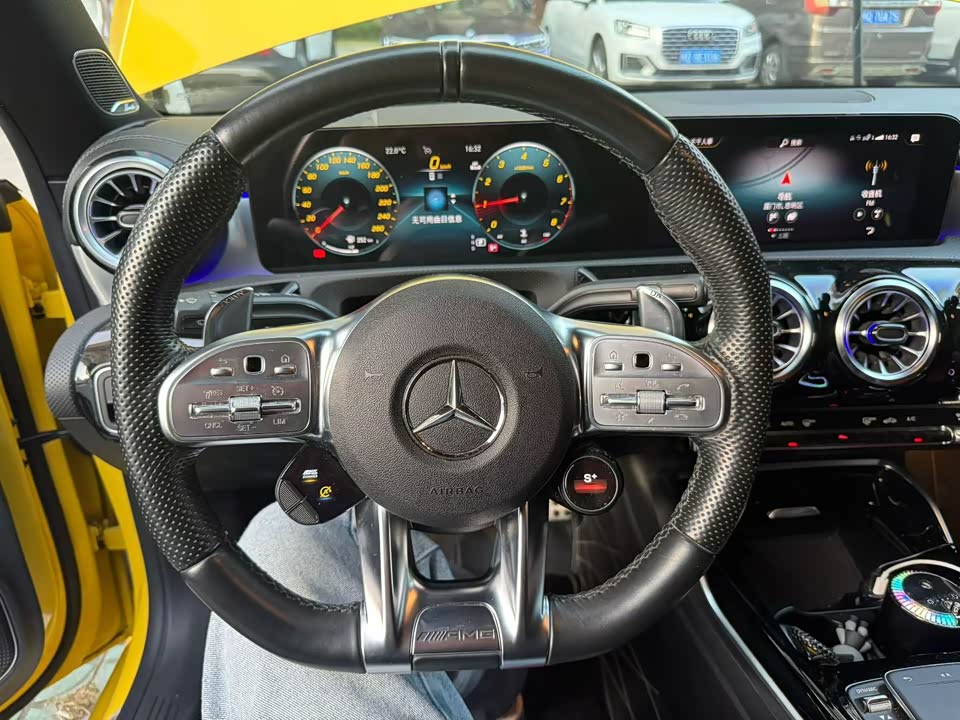 Mercedes-Benz CLA AMG