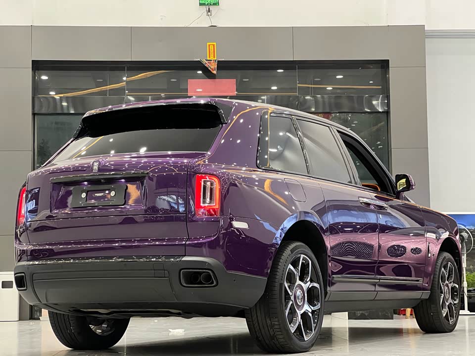 Rolls-Royce Cullinan Rolls-Royce Cullinan
