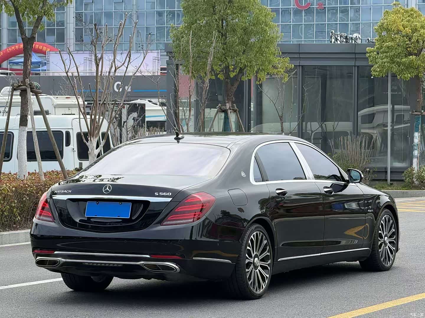 Maybach S-Class, 2018 15