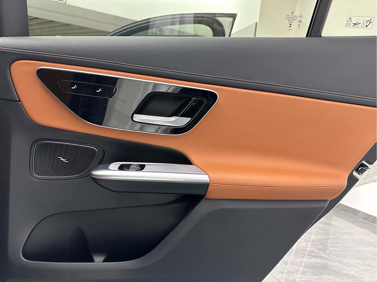 Mercedes-Benz GLC, 2024 26