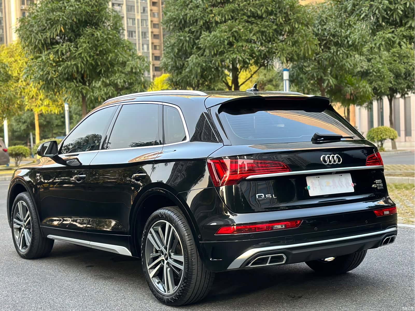 Audi Q5L, 2022 все фото