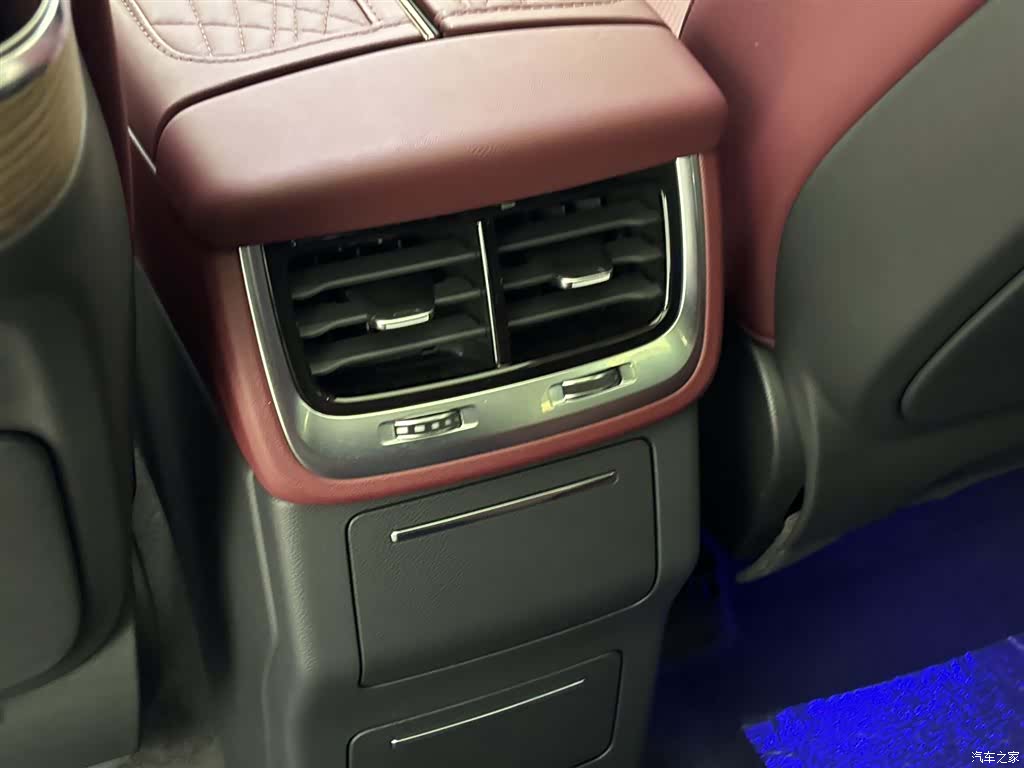 Hongqi E-HS9, 2023 22