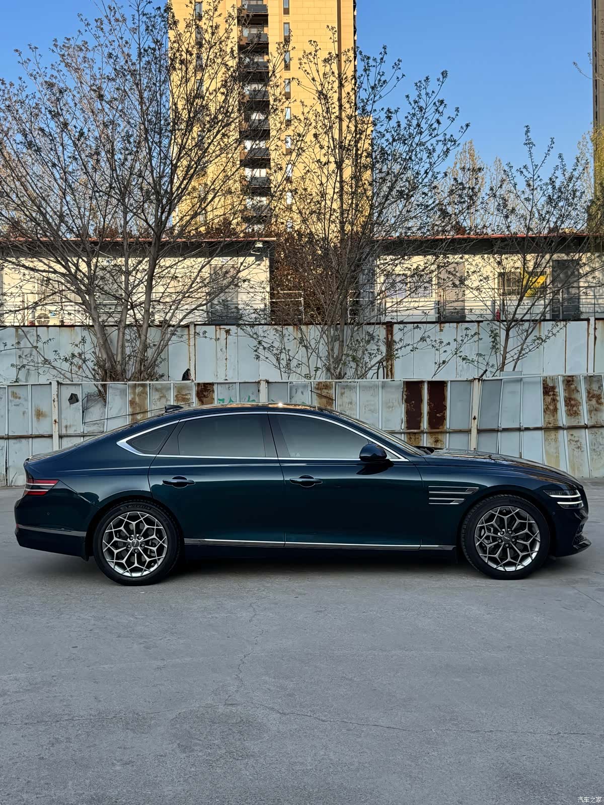 Genesis G80, 2022 4