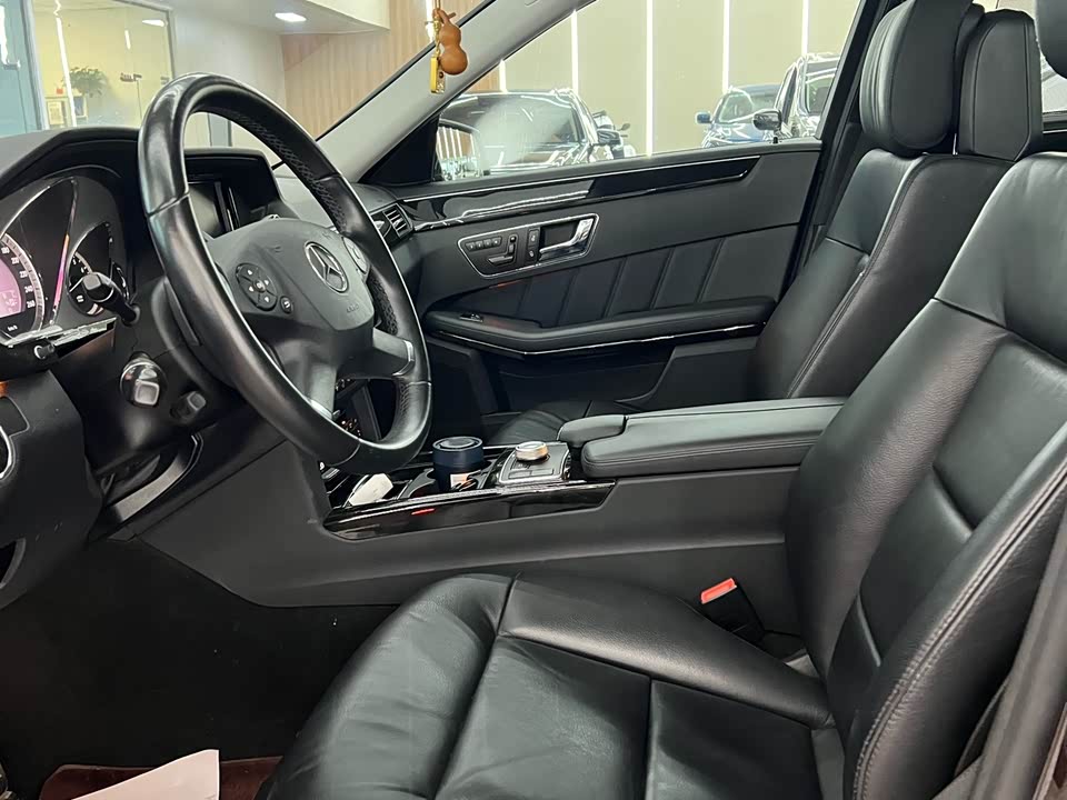 Mercedes-Benz E-class Mercedes-Benz E-class