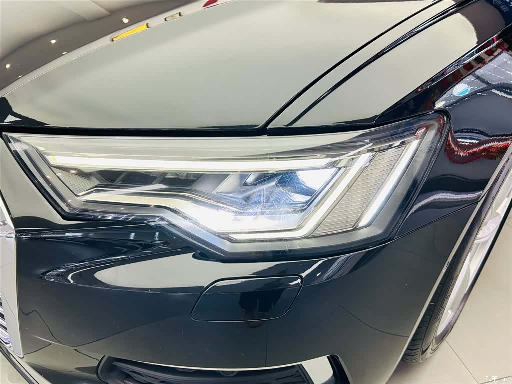 Audi A6L, 2019 11