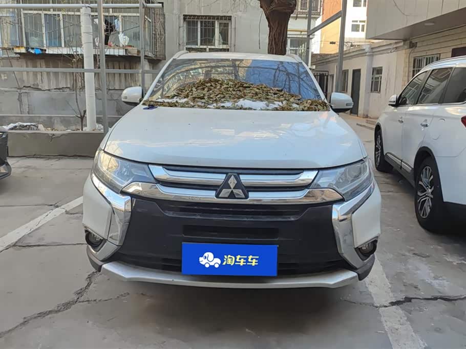 Mitsubishi Outlander