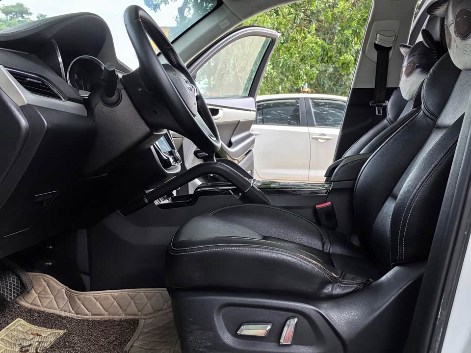 Zotye SR7