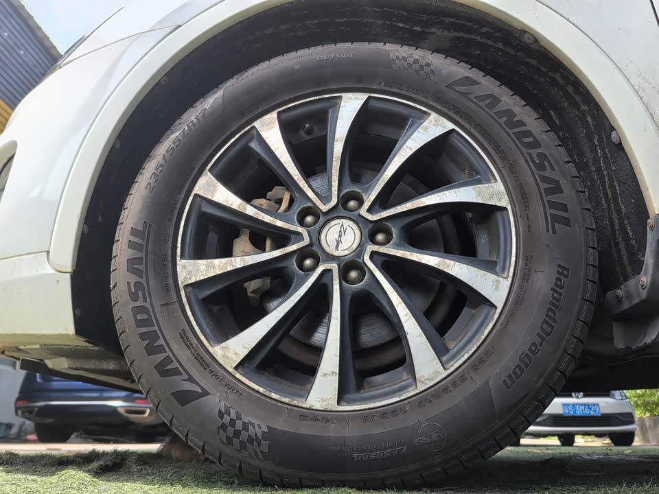 Zotye SR7