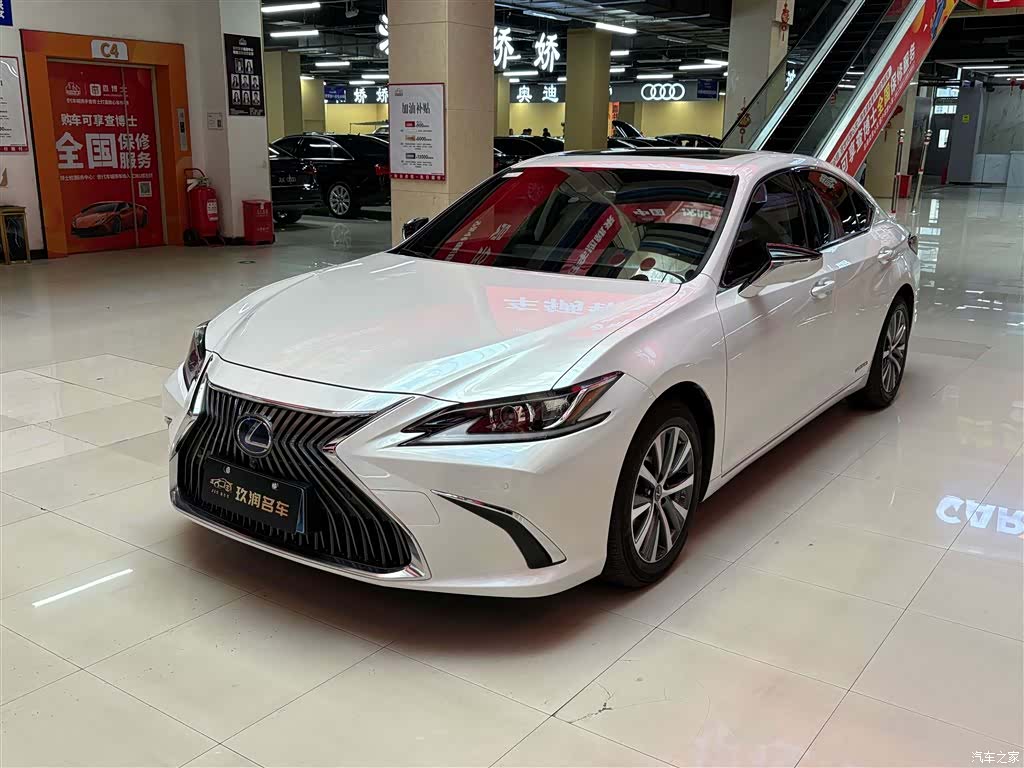 Lexus ES, 2019 1