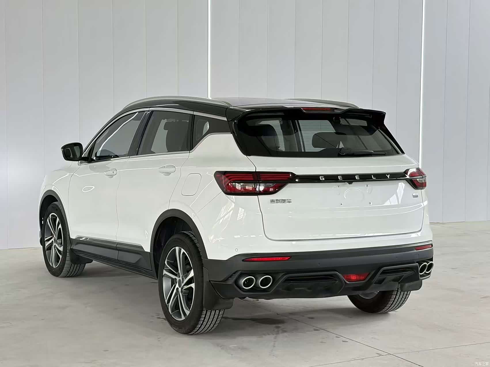 Geely Coolray, 2022 4