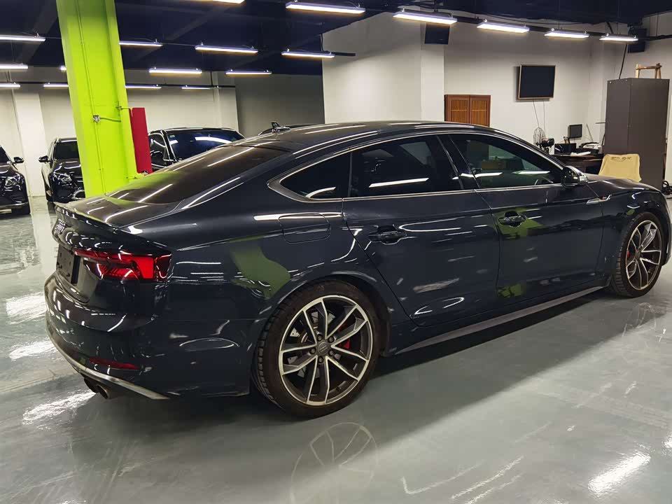 Audi S5