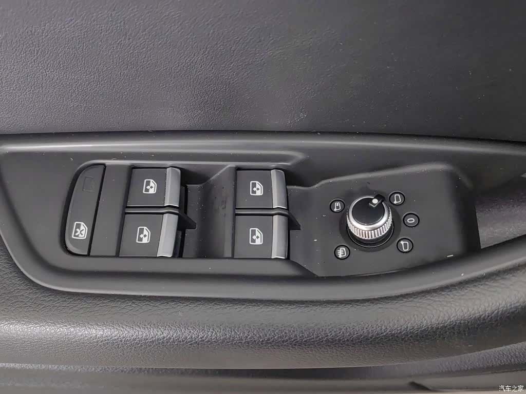 Audi A4L, 2018 9