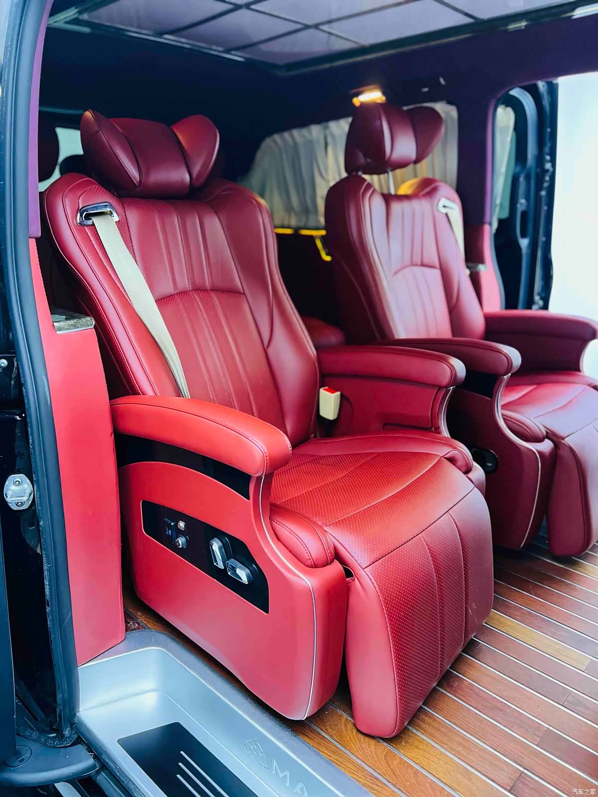 Mercedes-Benz V-Class, 2020 10