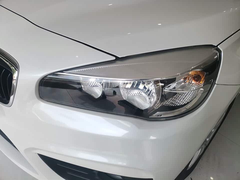 BMW 2 series multifunctional station wagon