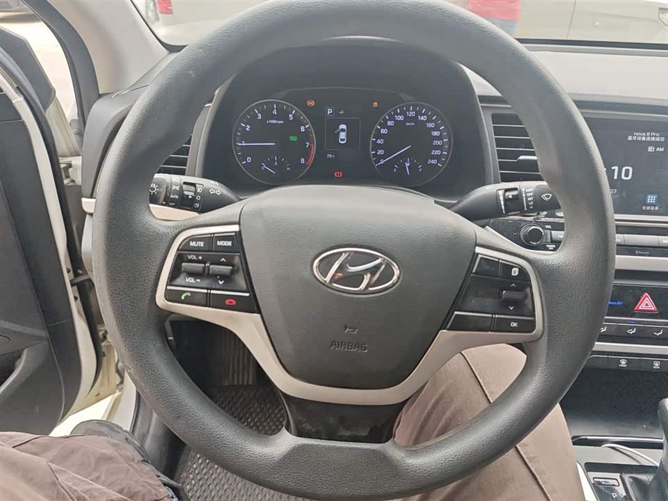 Hyundai Lead