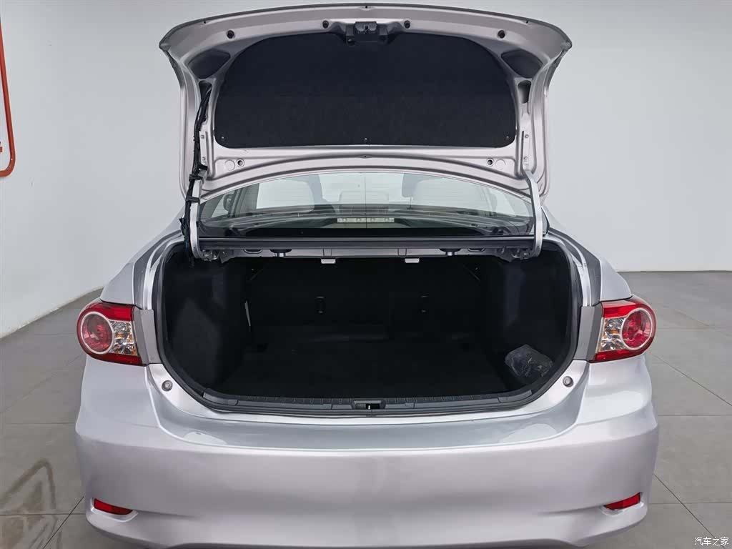 Toyota Corolla, 2011 16