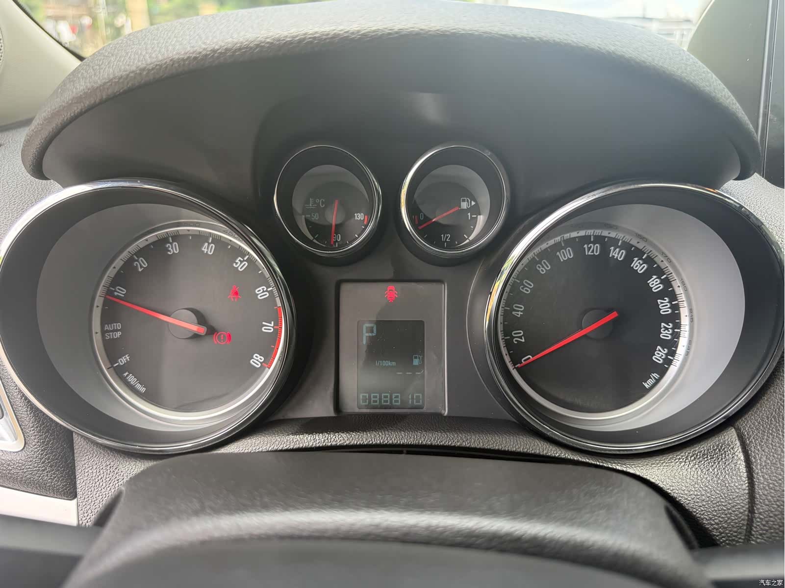 Buick Encore, 2015 13