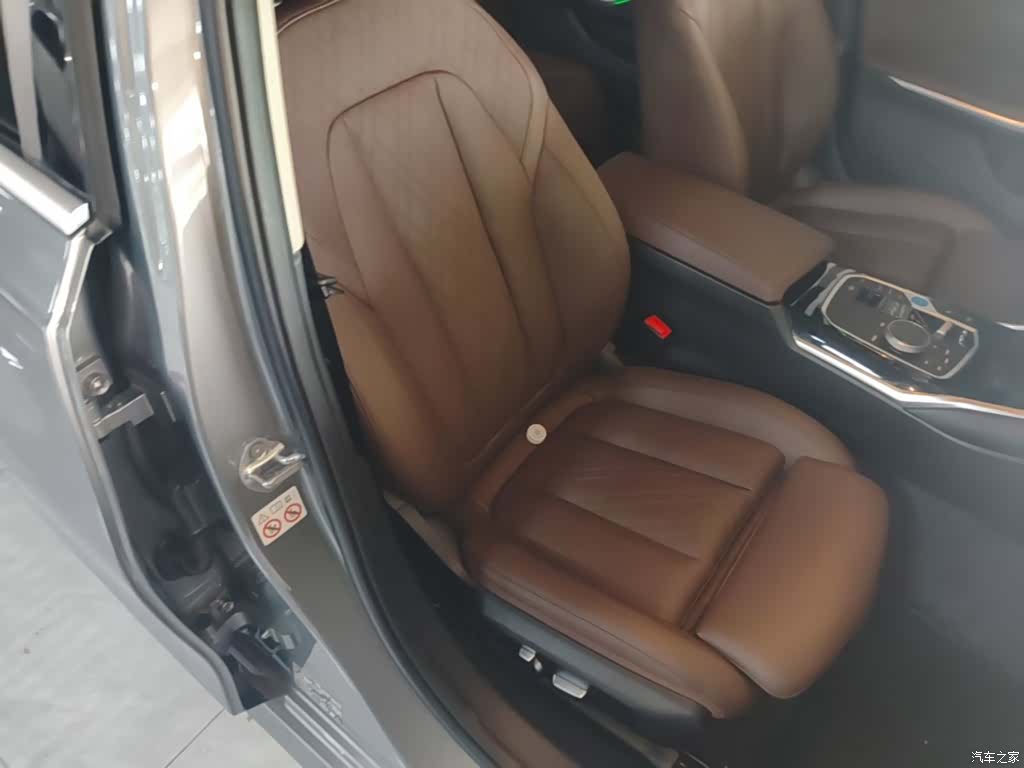 BMW i3, 2023 25