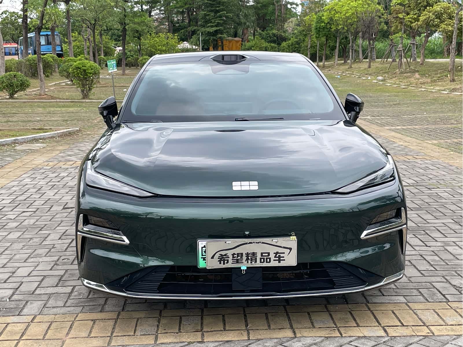 Geely 8, 2025 2