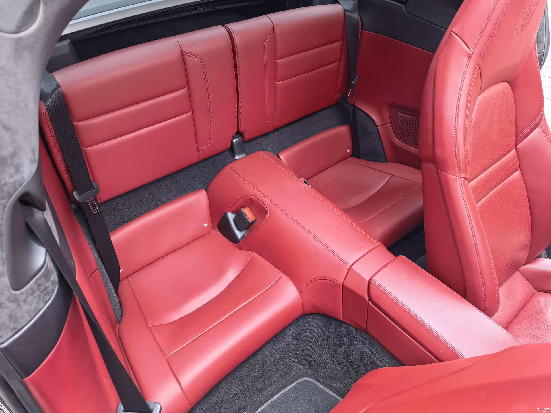 Porsche 911, 2021 39