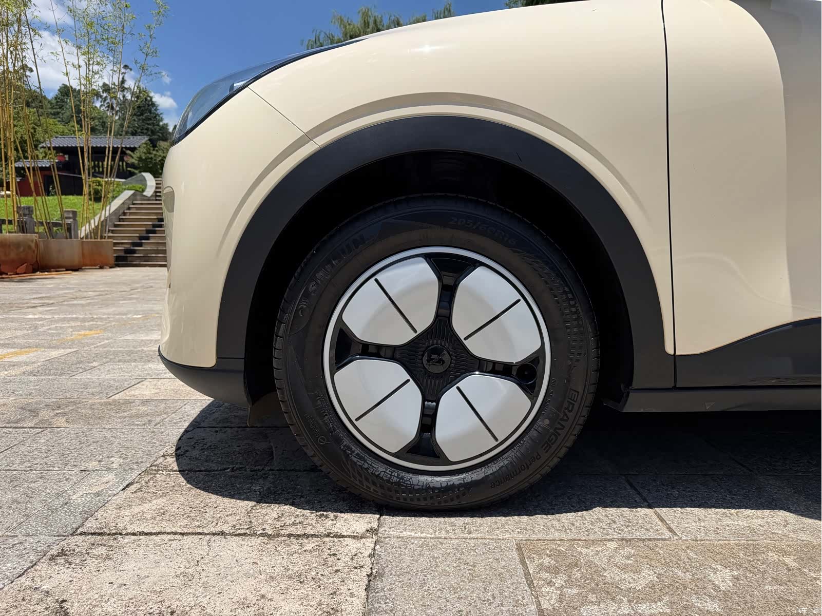 Geely Xingyuan, 2025 8