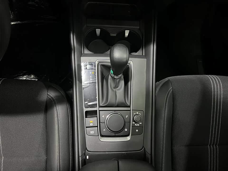 Mazda CX-50 line also