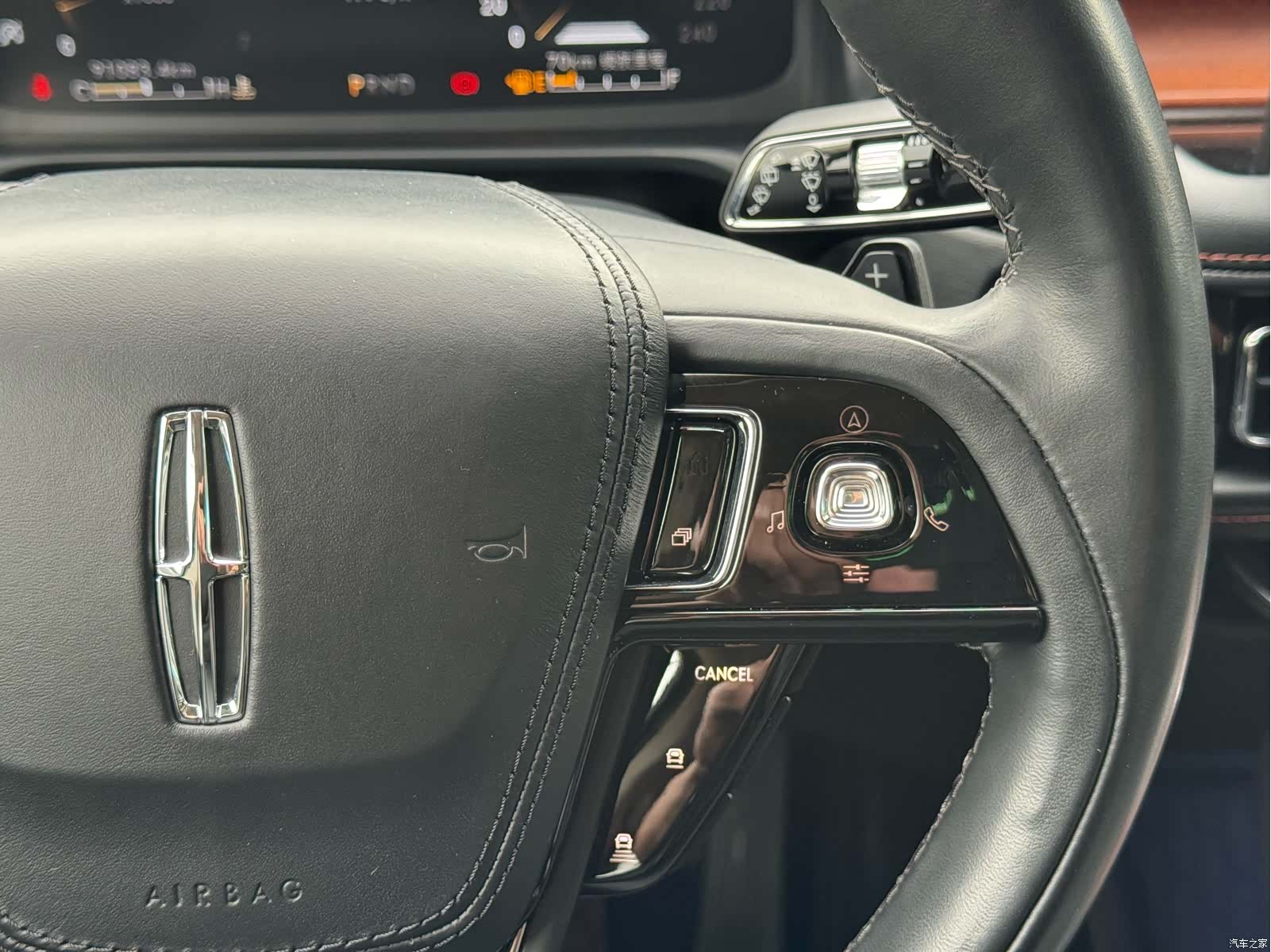 Lincoln Aviator, 2021 27