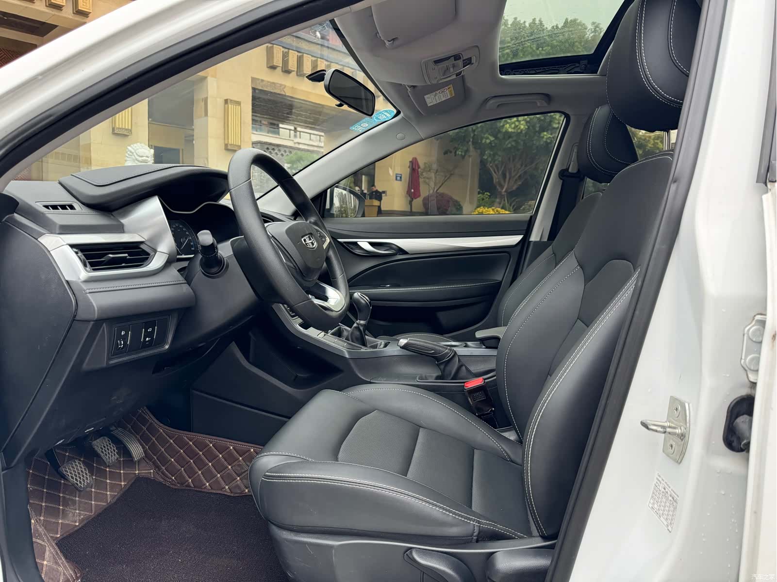 Geely Emgrand, 2020 4