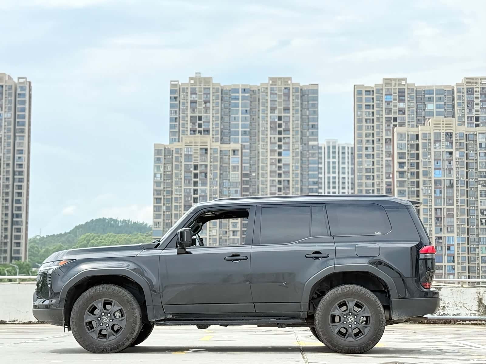Lexus GX, 2025 12