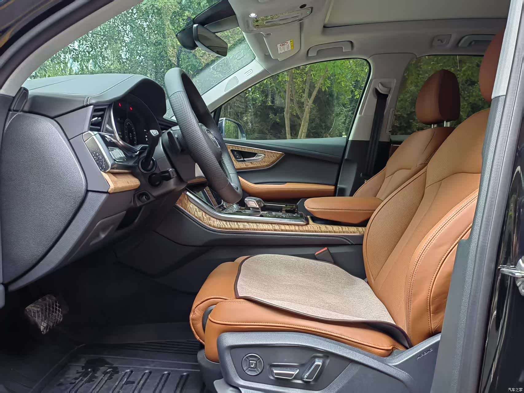 Audi Q7, 2025 6